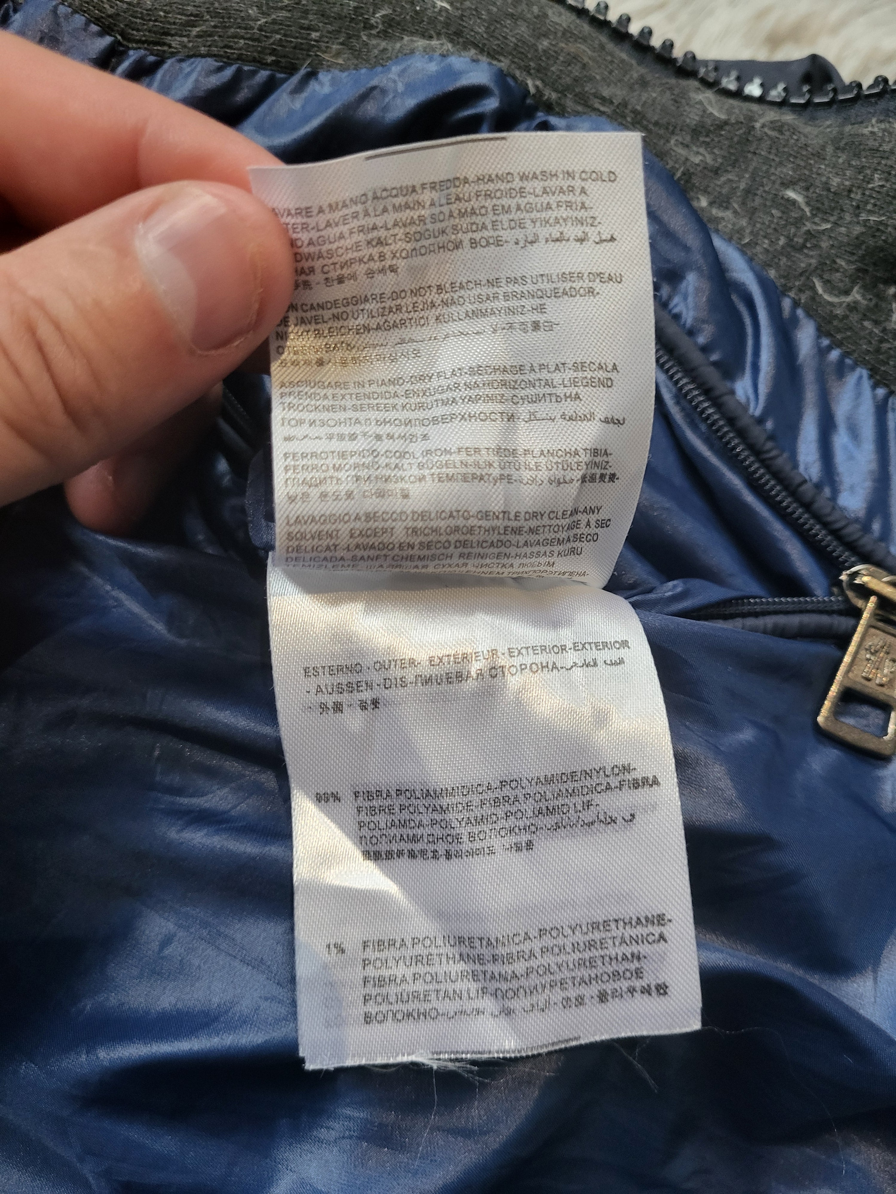 Doudoune Moncler Canut Giubbotto Homme – Taille 4 (L) – Bleu marine – Duvet 90% – Capuche – Luxe