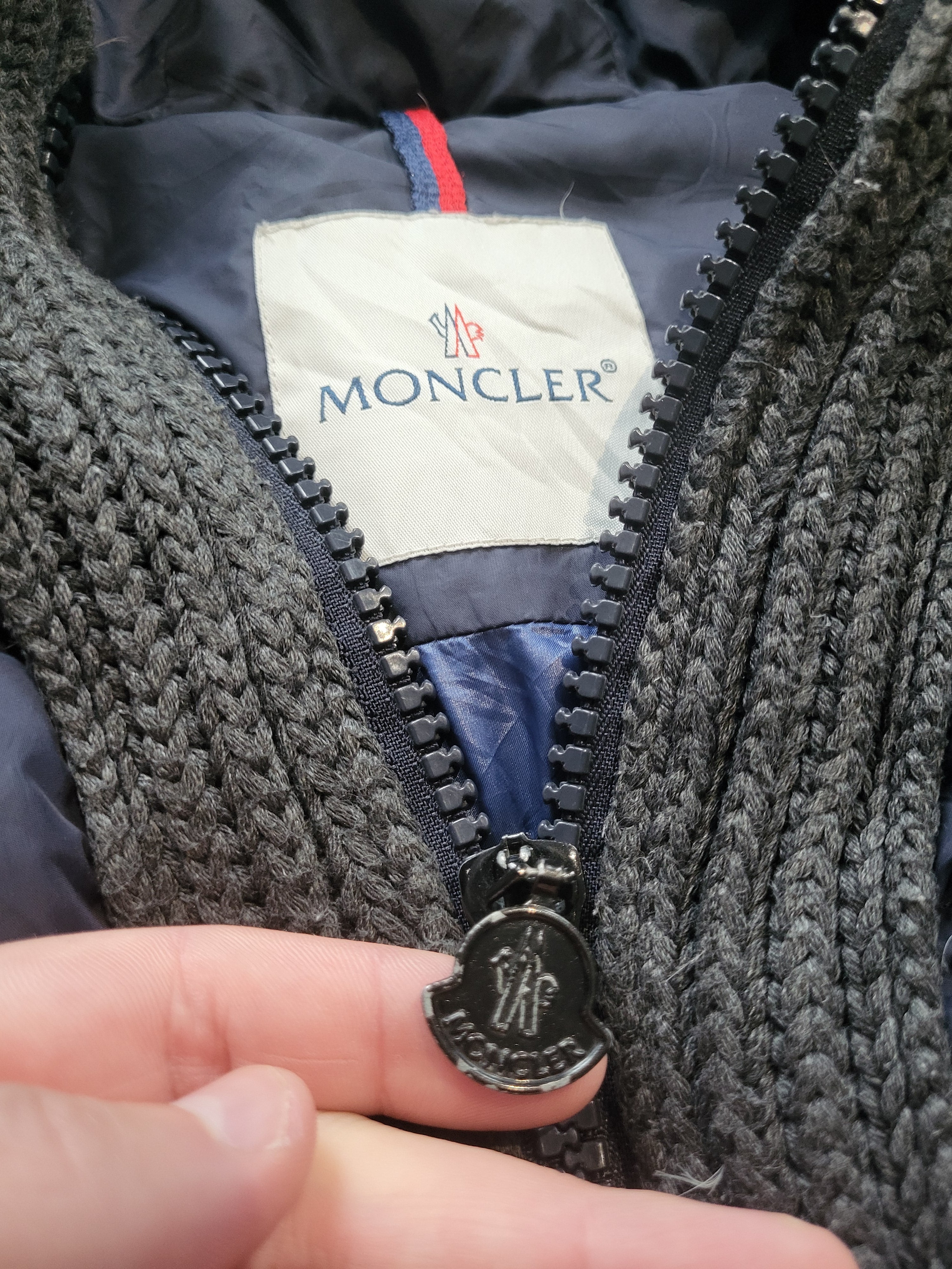 Doudoune Moncler Canut Giubbotto Homme – Taille 4 (L) – Bleu marine – Duvet 90% – Capuche – Luxe