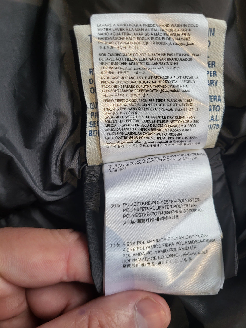 Doudoune Moncler Nantesfur Femme – Taille 2 (M) – Gris taupe – Duvet & Fourrure véritable – Vintage – Luxe