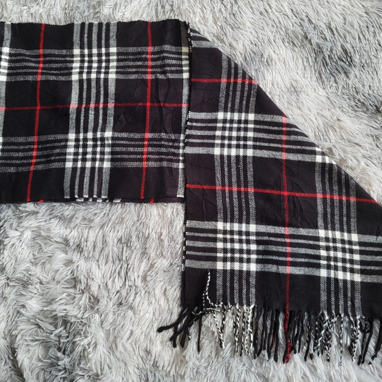 Magnifique écharpe Burberry vintage – 100 % laine d’agneau