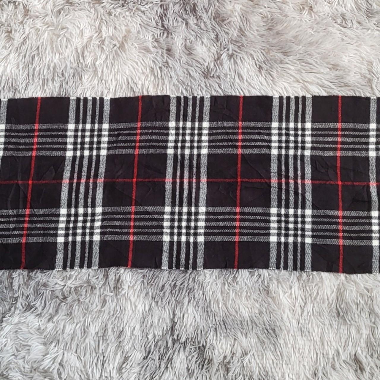 Magnifique écharpe Burberry vintage – 100 % laine d’agneau