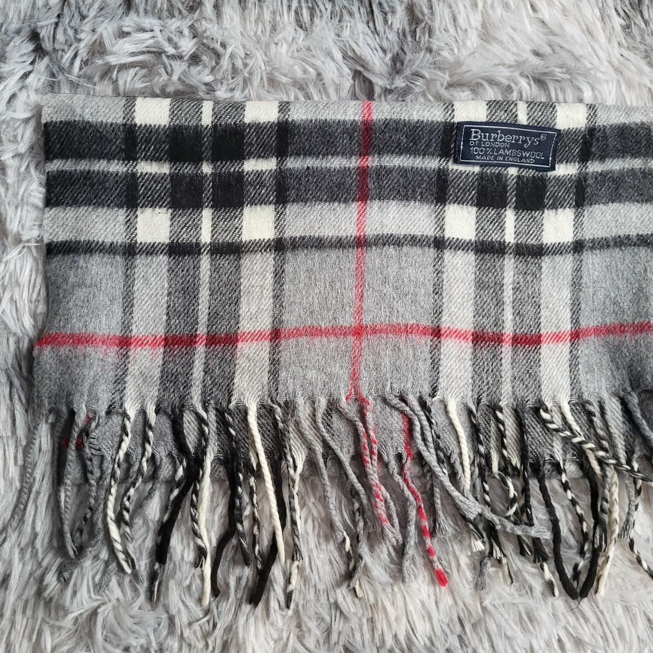 Écharpe Burberrys Vintage grise et blanche – Lambswool – Made in England
