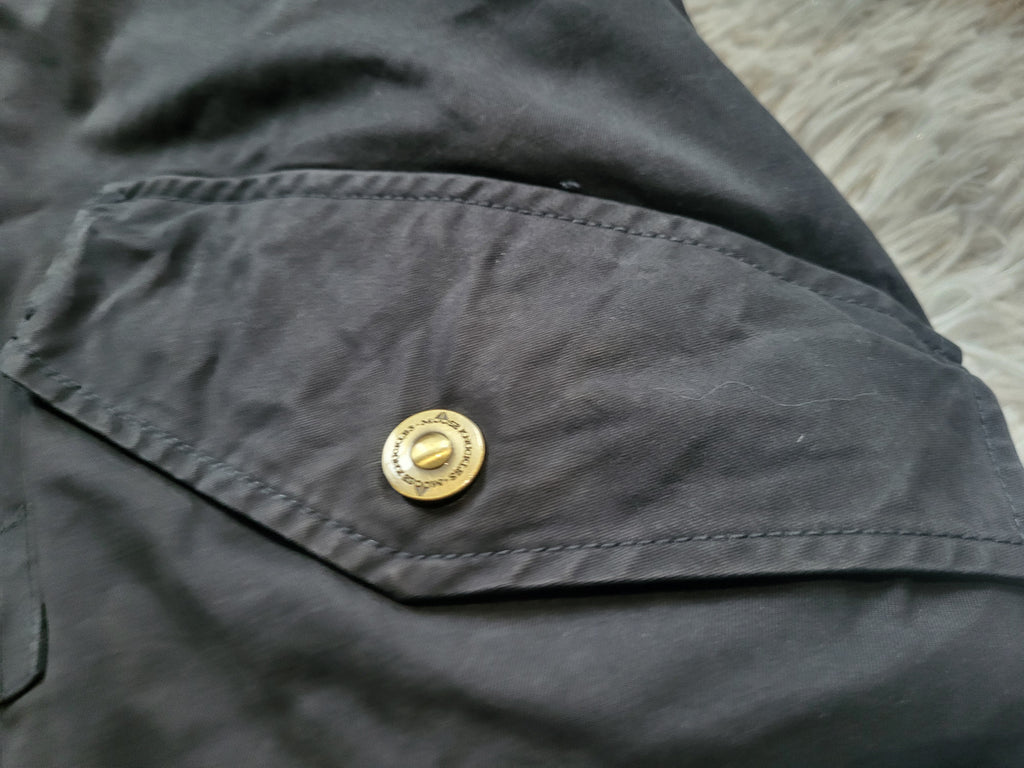 Parka Moose Knuckles Gold Series Stirling Homme – Taille M – Bleu marine / Noir – Duvet & Fourrure – Luxe