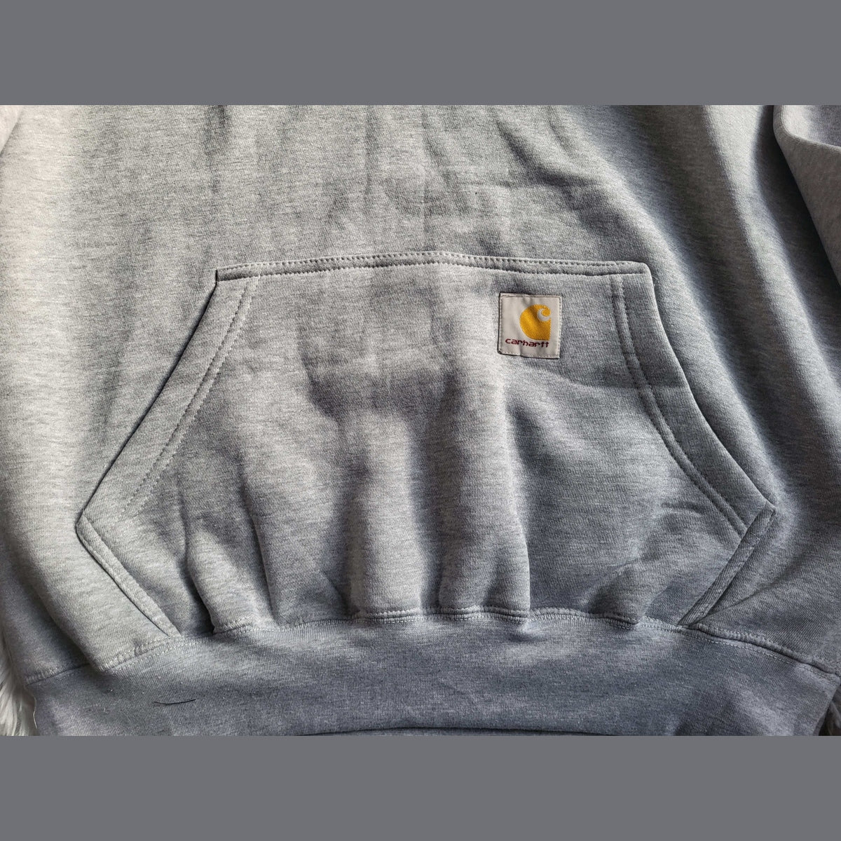 Sweat gris Carhartt taille L avec poche kangourou, Fripes Sélect