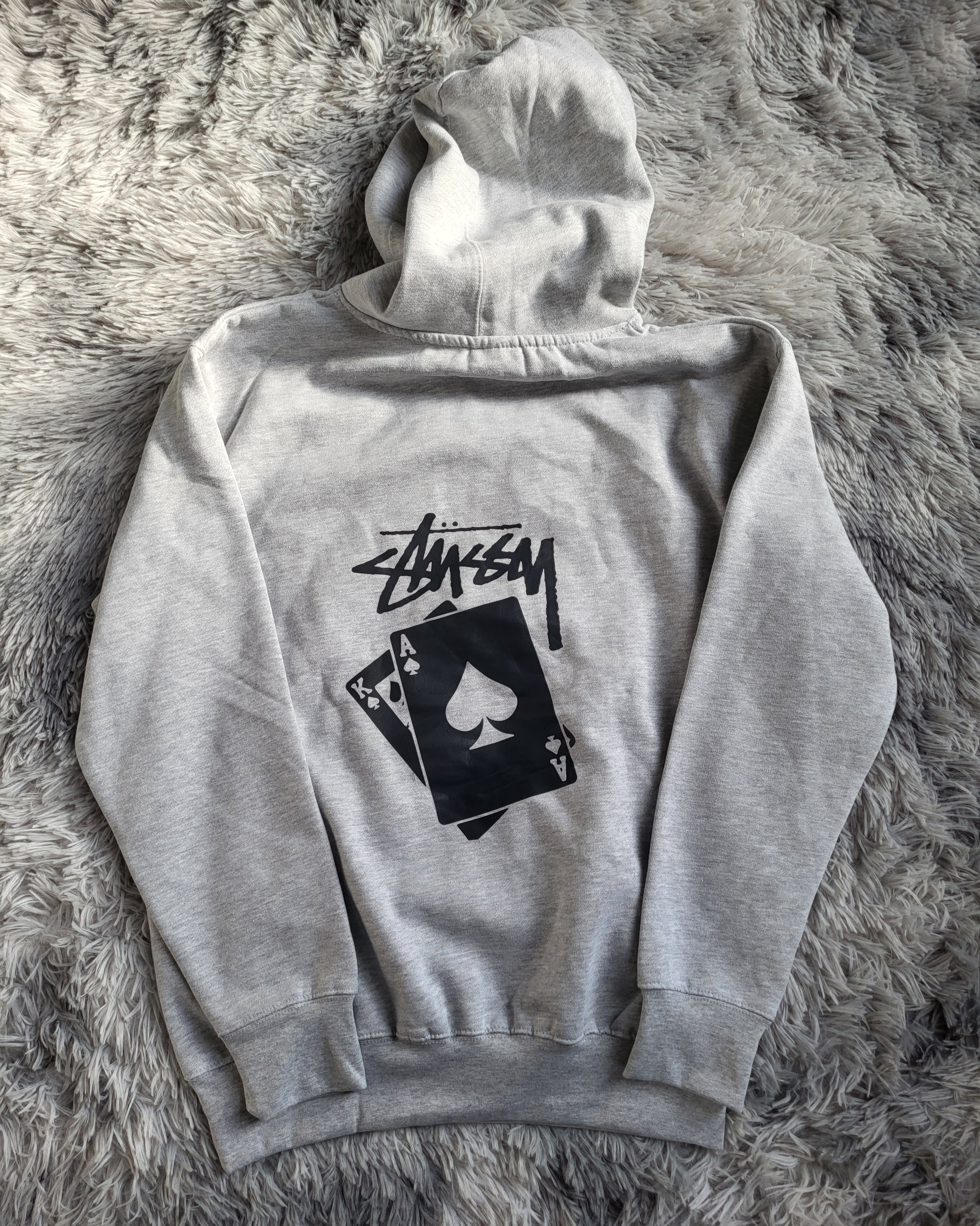 Hoodie Stüssy Rework [NEUF] - Design Iconique - Taille M - Gris
