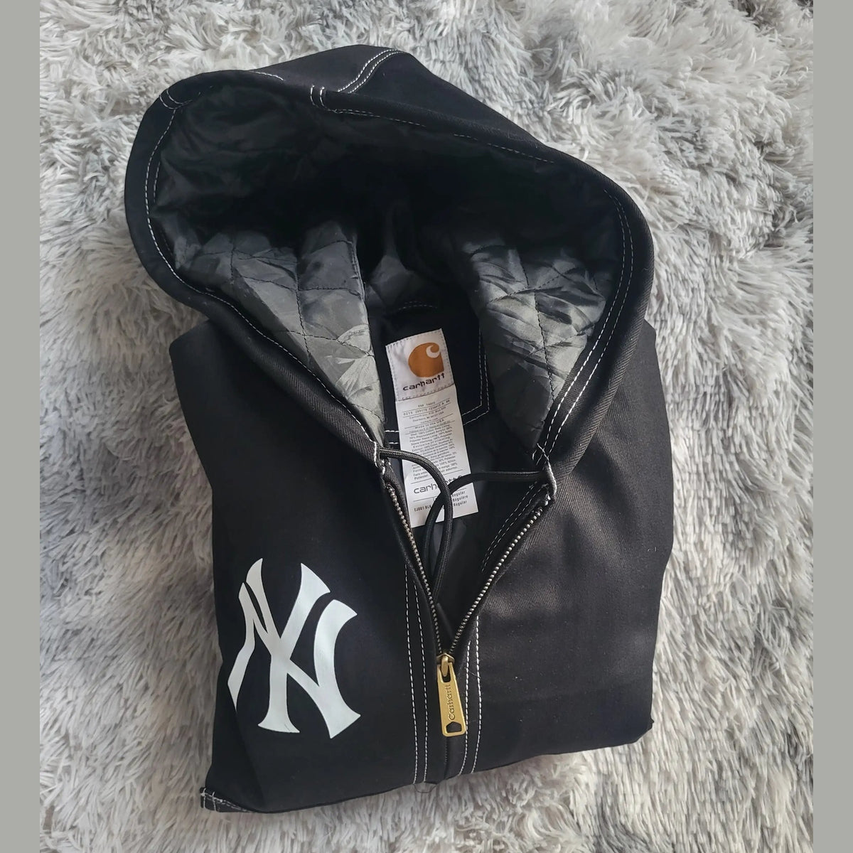 Veste noire Carhartt à capuche, taille M, logo NY brodé, Fripes Sélect
