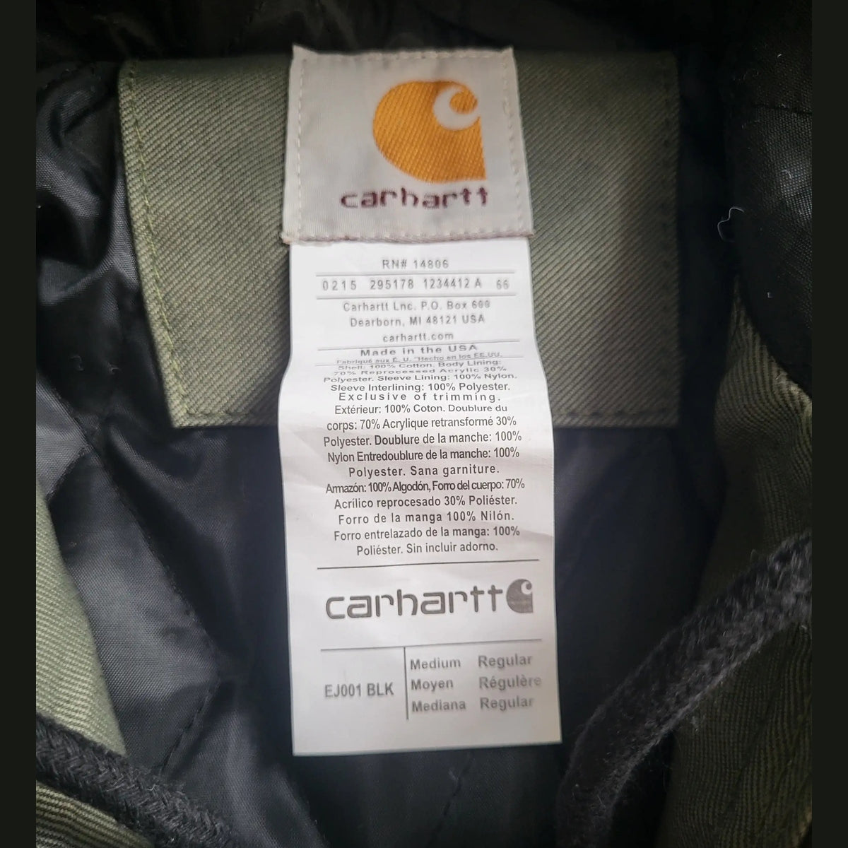 Veste Carhartt kaki taille M, étiquette visible, mode vintage Fripes Sélect