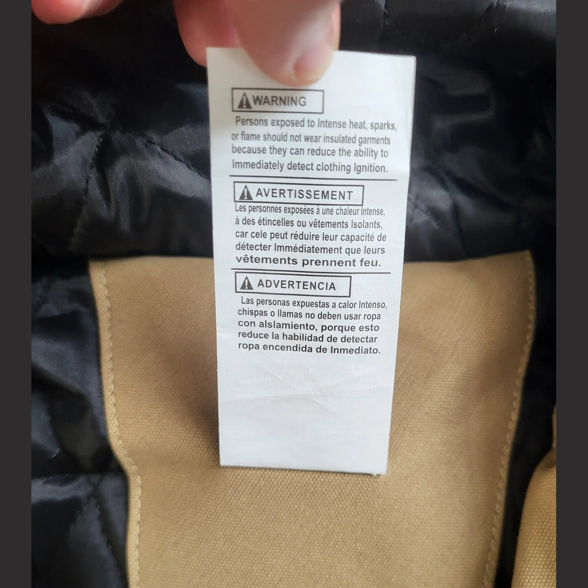 Veste Carhartt beige taille XL, vêtement homme, étiquette visible. Fripes Sélect