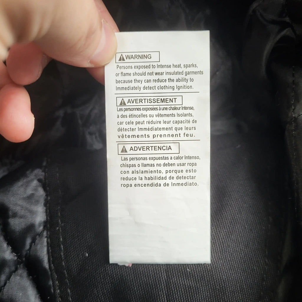 Veste noire Carhartt Active Rework taille S, étiquette visible. Fripes Sélect