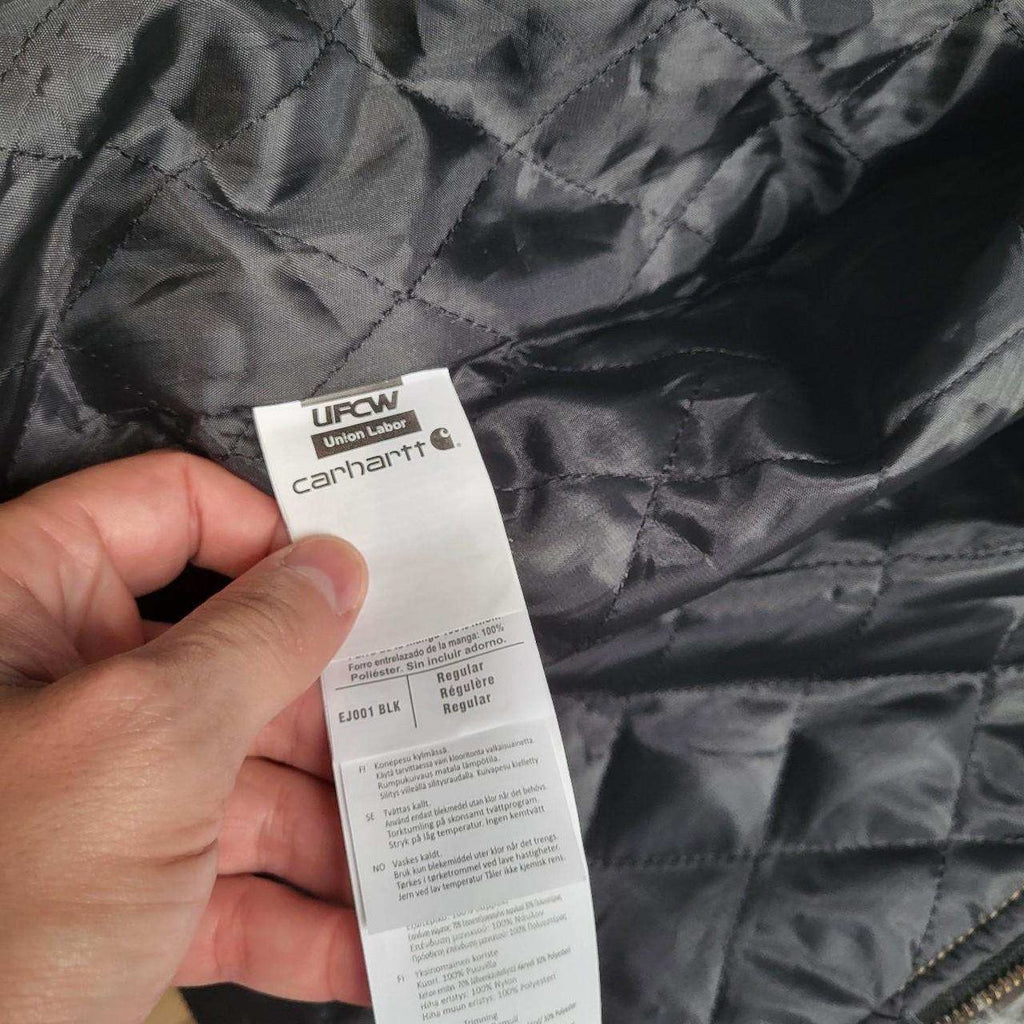 Étiquette de veste Carhartt noire, taille regular, Fripes Sélect