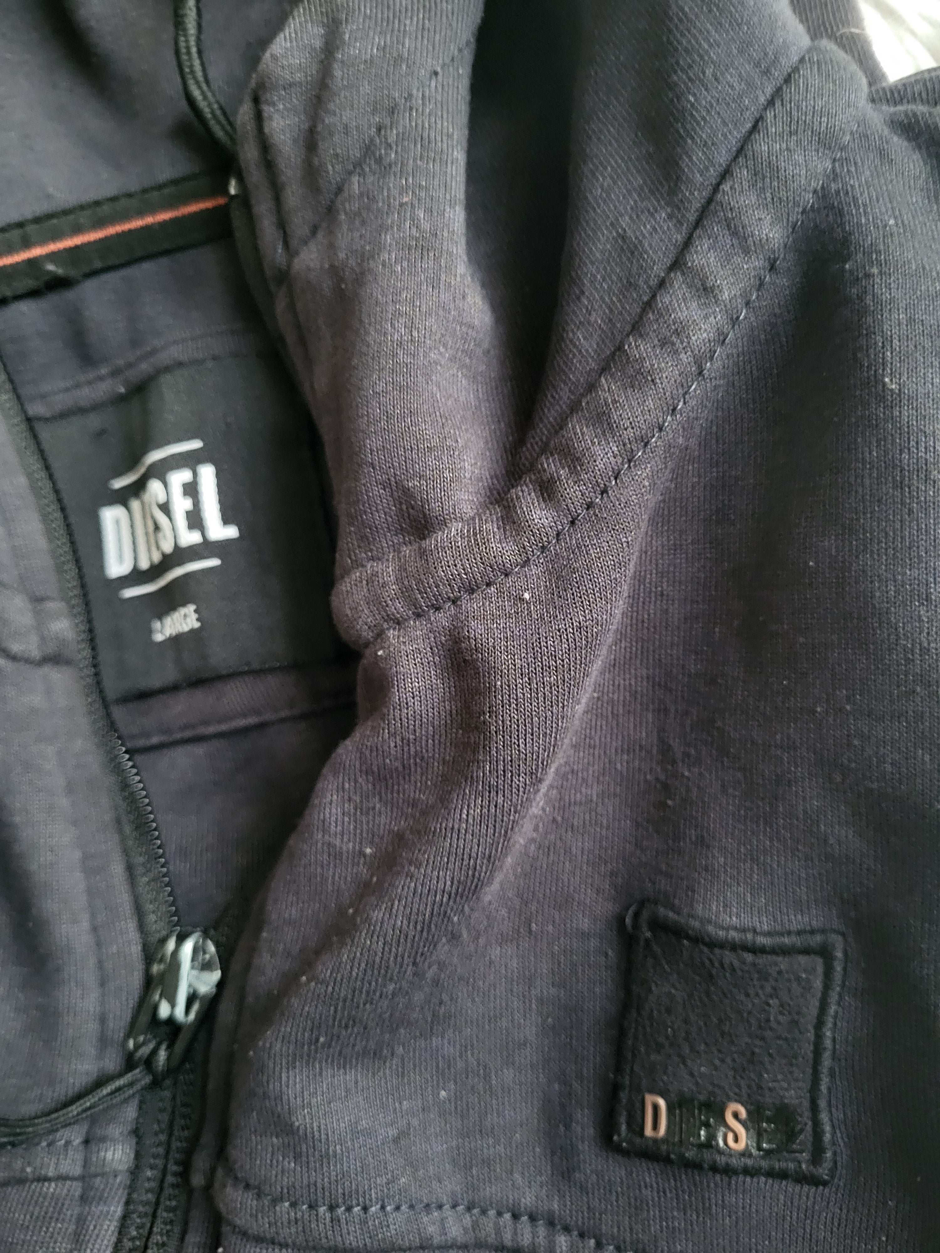 Sweat à capuche zippé Diesel Larse – Gris Foncé – Taille L – Logo embossé