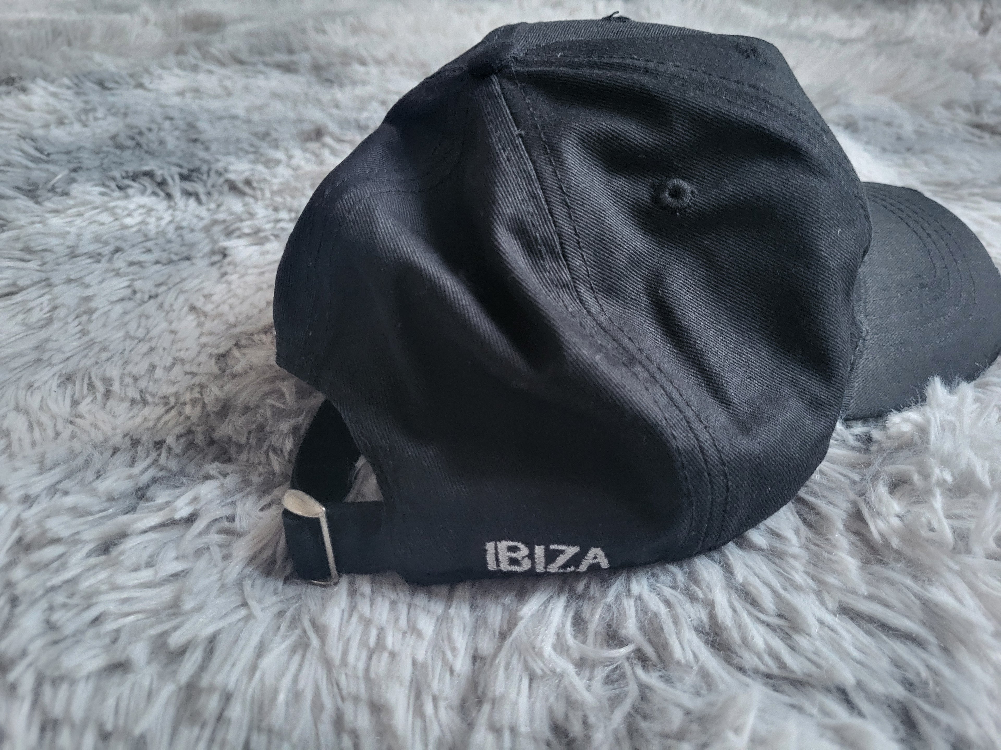 Casquette RARE SPACE IBIZA Collector – Logo STRASS & Doubles Broderies – Édition 2011