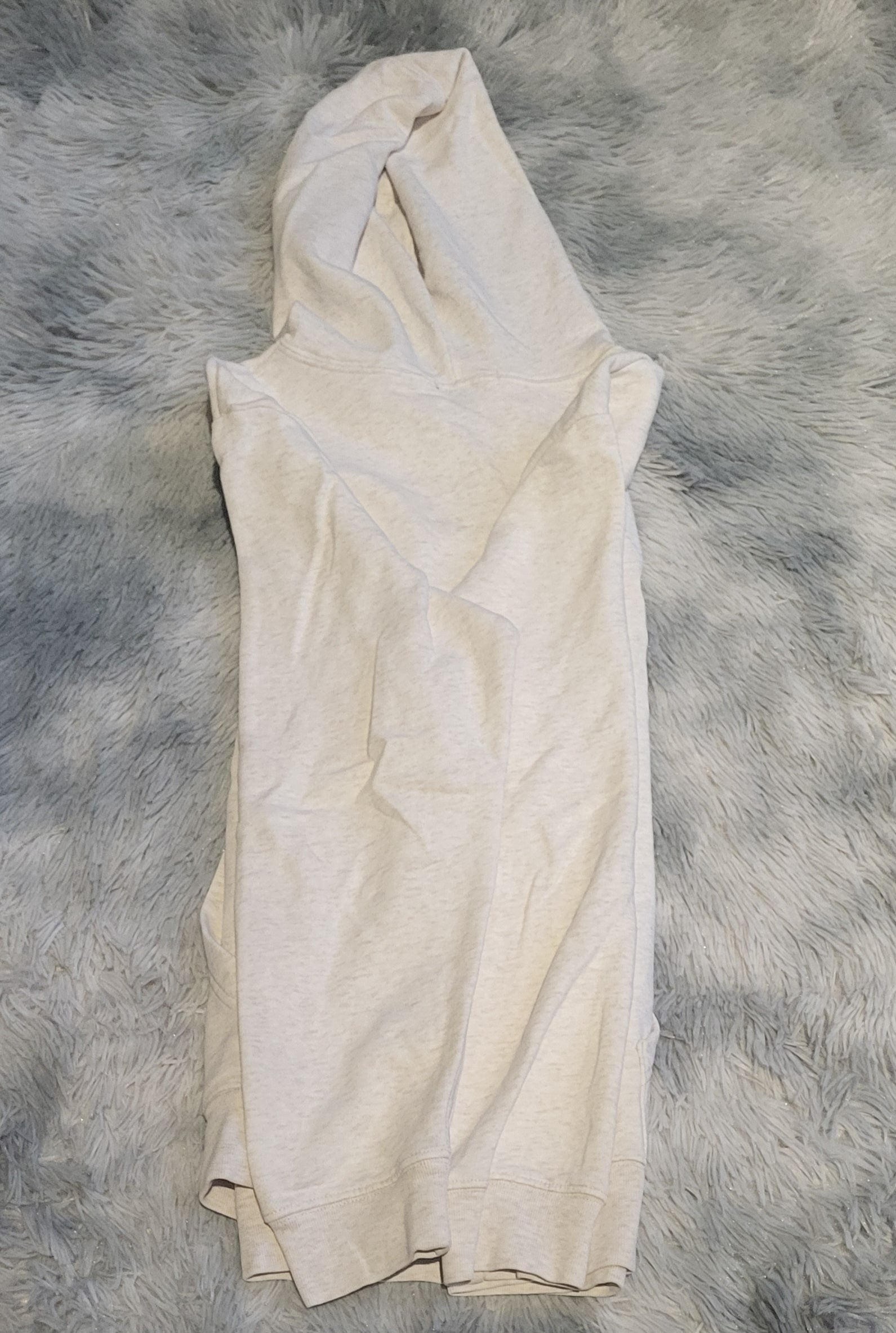 Sweat à Capuche Gap Classique – Blanc Cassé – Taille M – Logo Brodé – Unisexe