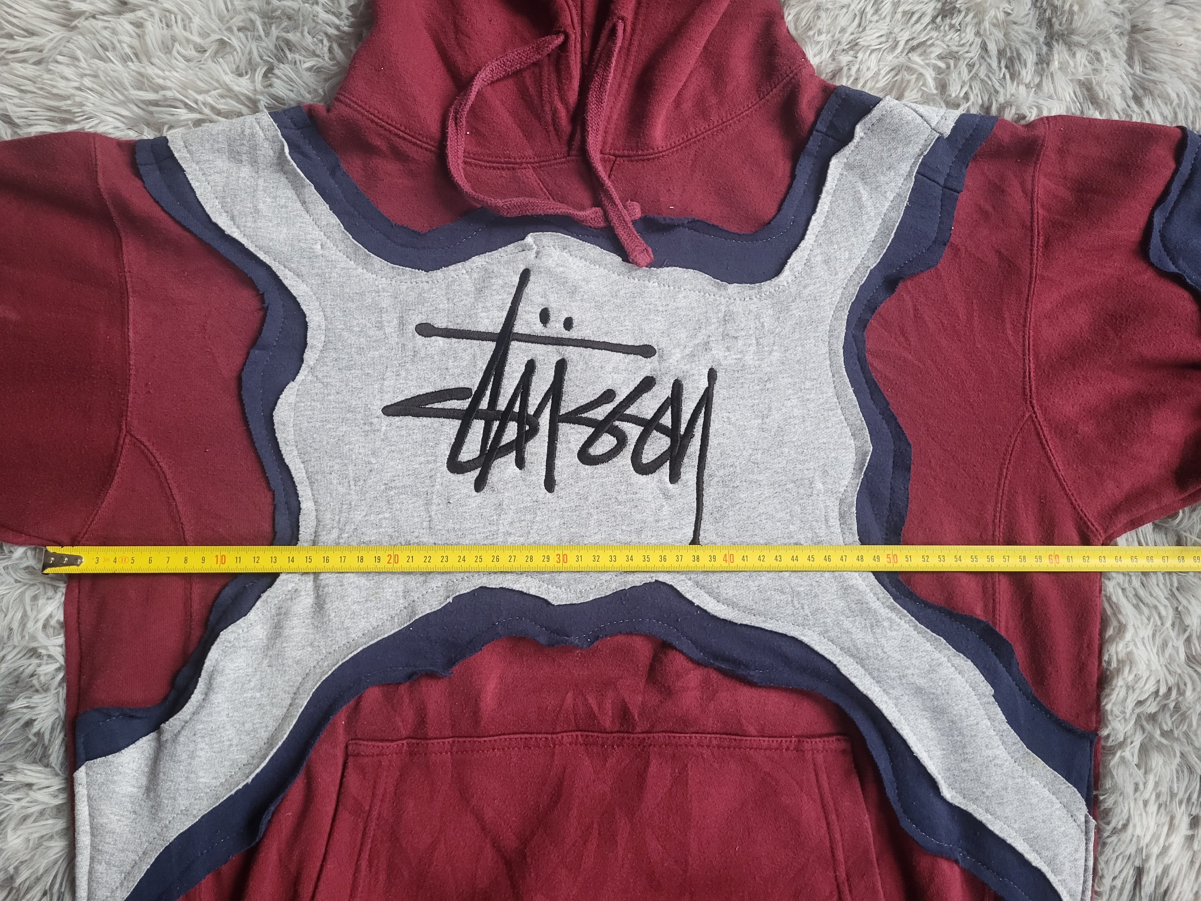Sweat à capuche Stüssy Reworked Patchwork – Pièce Unique 1/1 – Bordeaux, Gris & Bleu – Taille XL (Ultra-Boxy Fit)