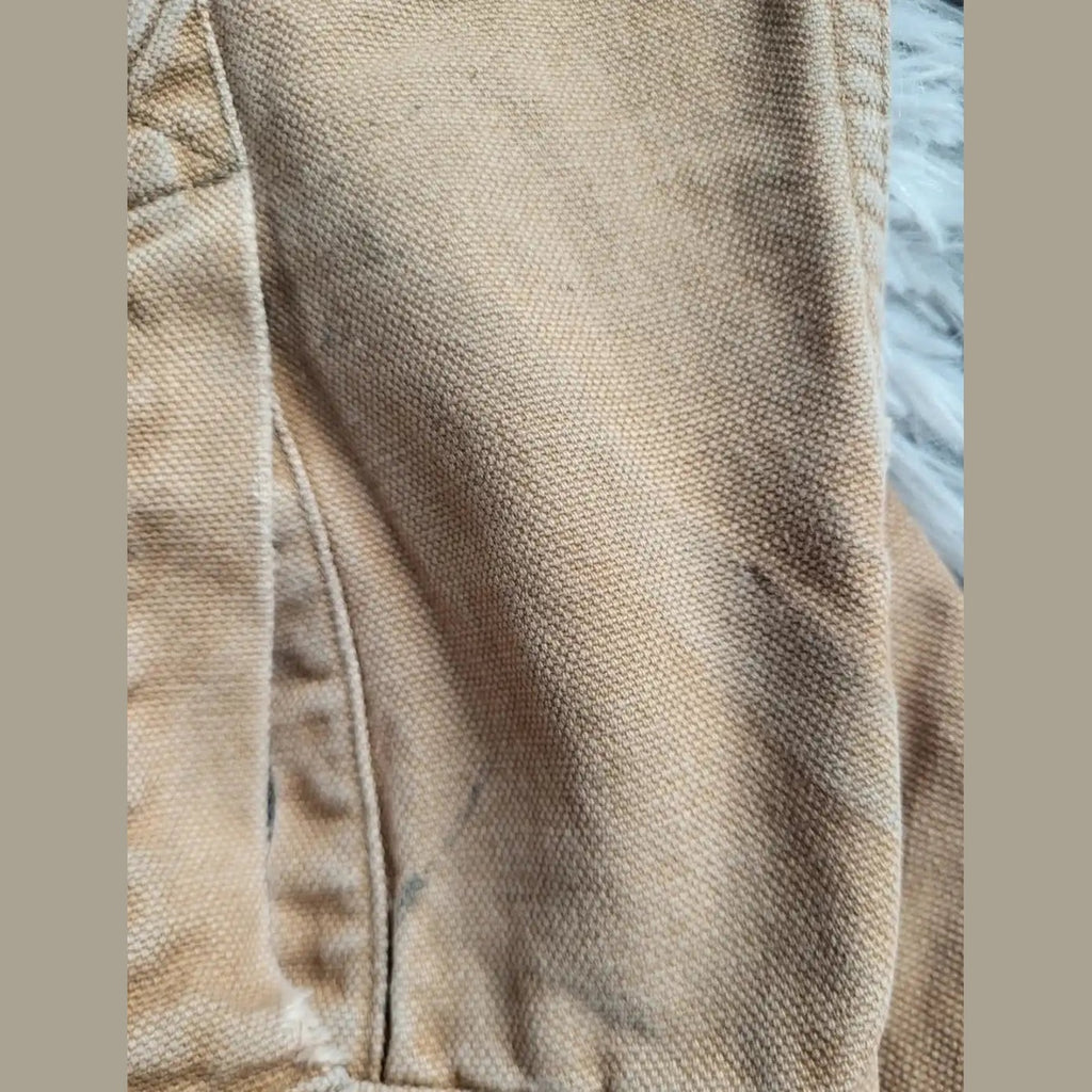 Veste épaisse beige, marque et taille non visibles, tissu texturé, Fripes Sélect