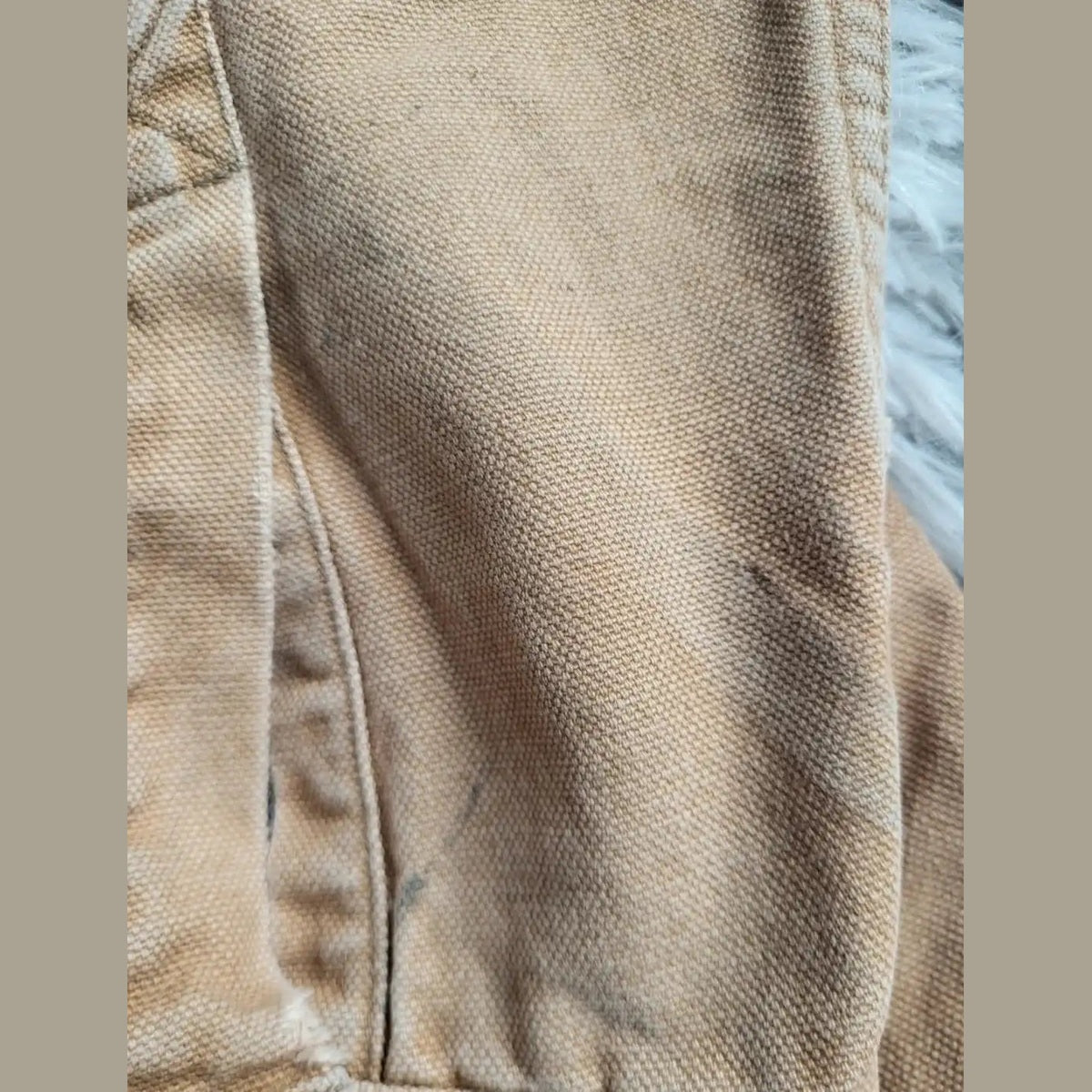 Veste épaisse beige, marque et taille non visibles, tissu texturé, Fripes Sélect