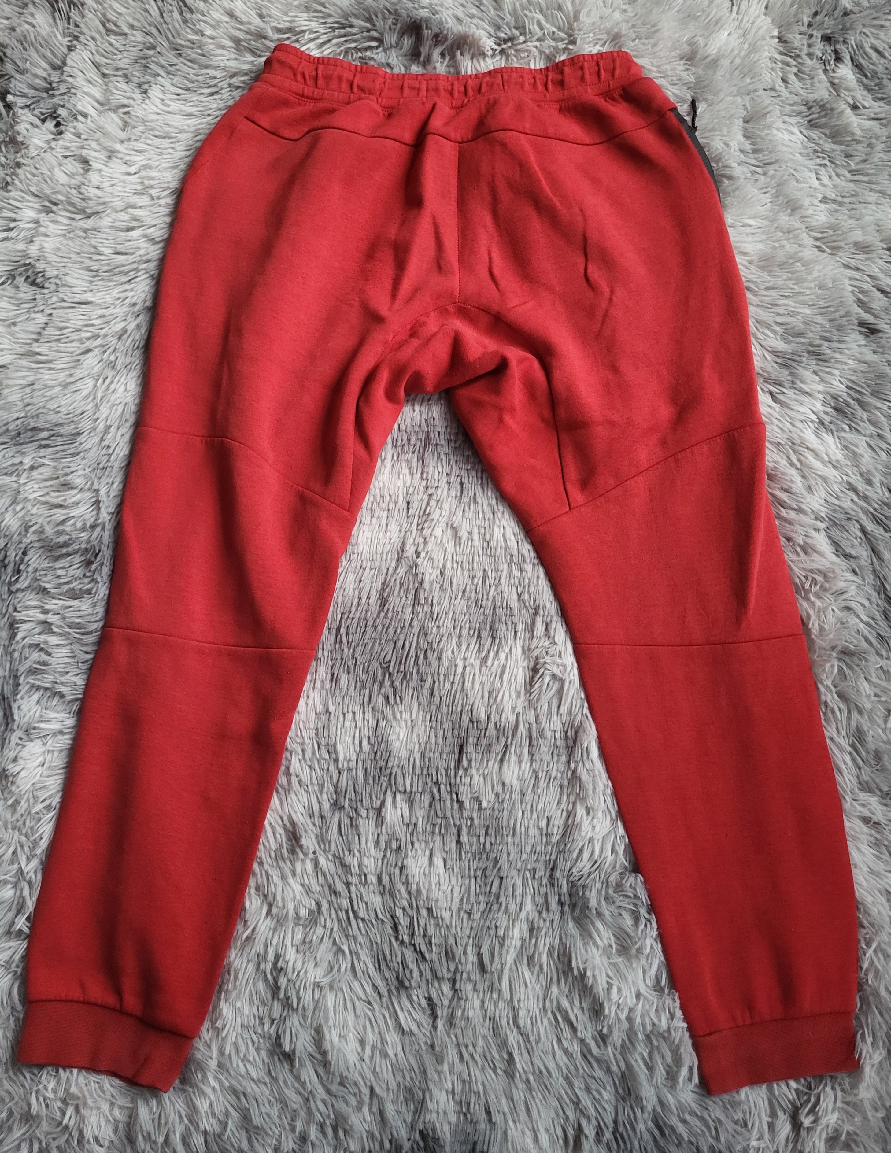 Nike Tech Fleece "Old Season" 2016 Rouge - Coupe Fuselée - Taille L