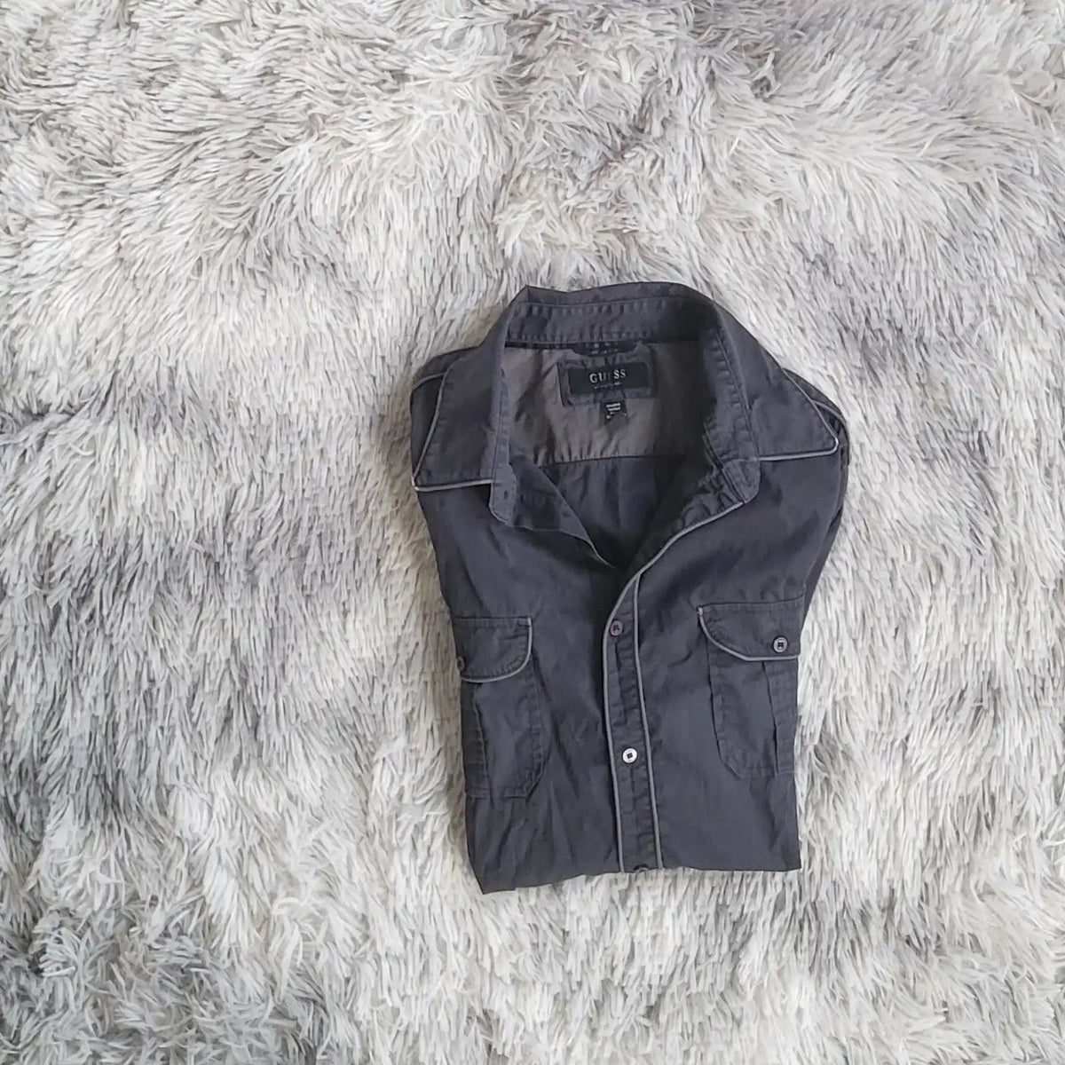 Chemise grise Guess taille M, manches longues, Fripes Sélect