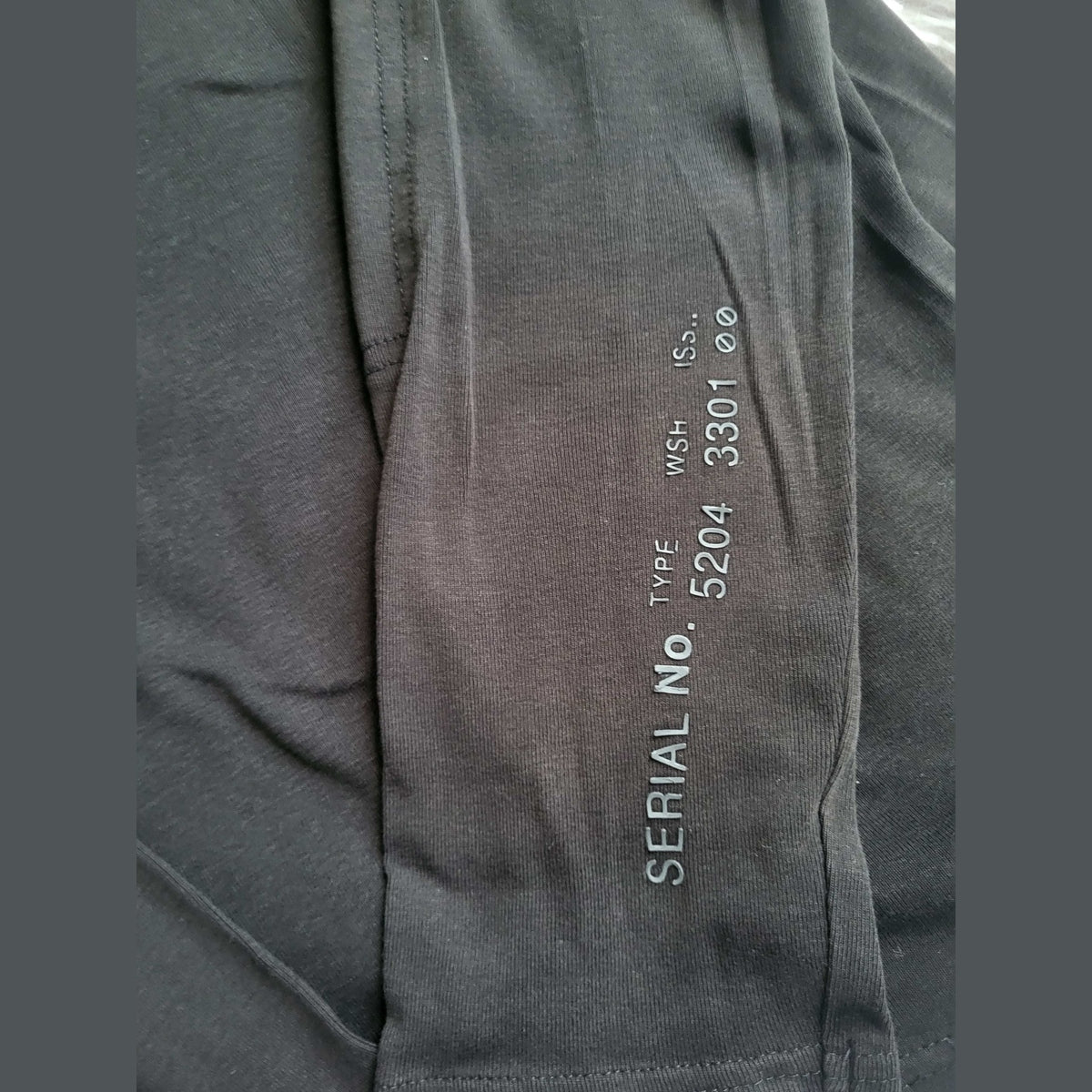 T-shirt noir G-Star, détails sérigraphiés, taille S. Fripes Sélect