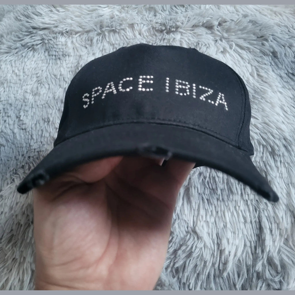 Casquette RARE SPACE IBIZA Collector – Logo STRASS & Doubles Broderies – Édition 2011