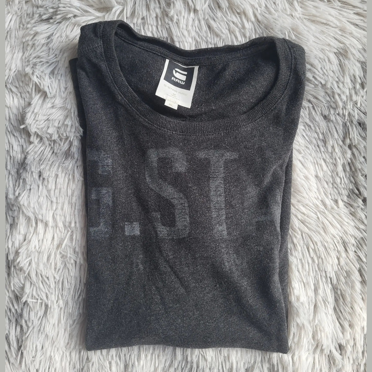 T-shirt noir G-Star RAW taille M, logo discret visible, Fripes Sélect