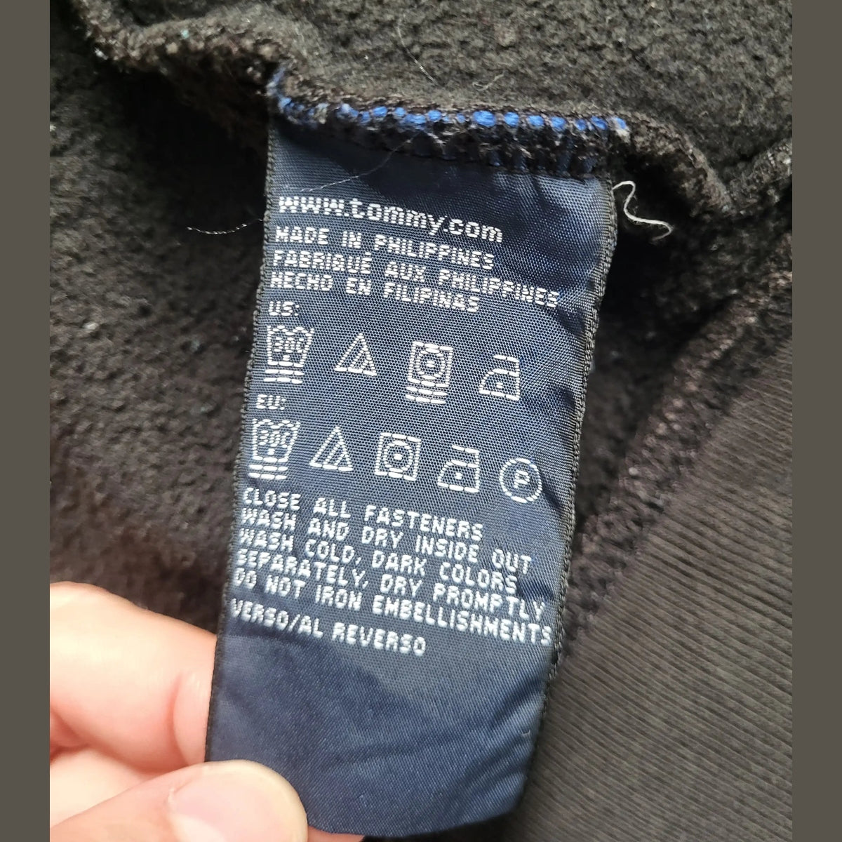 Veste noire Tommy Hilfiger taille L, étiquette visible, Fripes Sélect