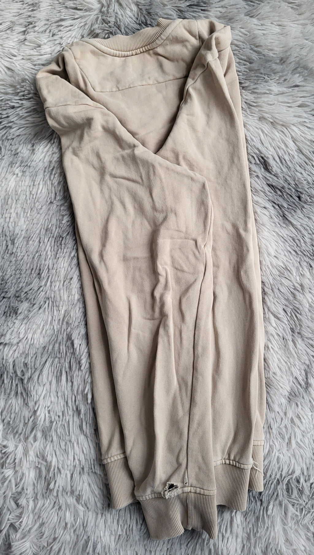 Sweat Guess Beige Sable – 100% Coton – Taille L – Style Distressed / Upcycling