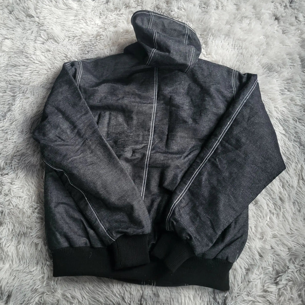 Veste à capuche noire, sans marque visible, taille non indiquée, Fripes Sélect