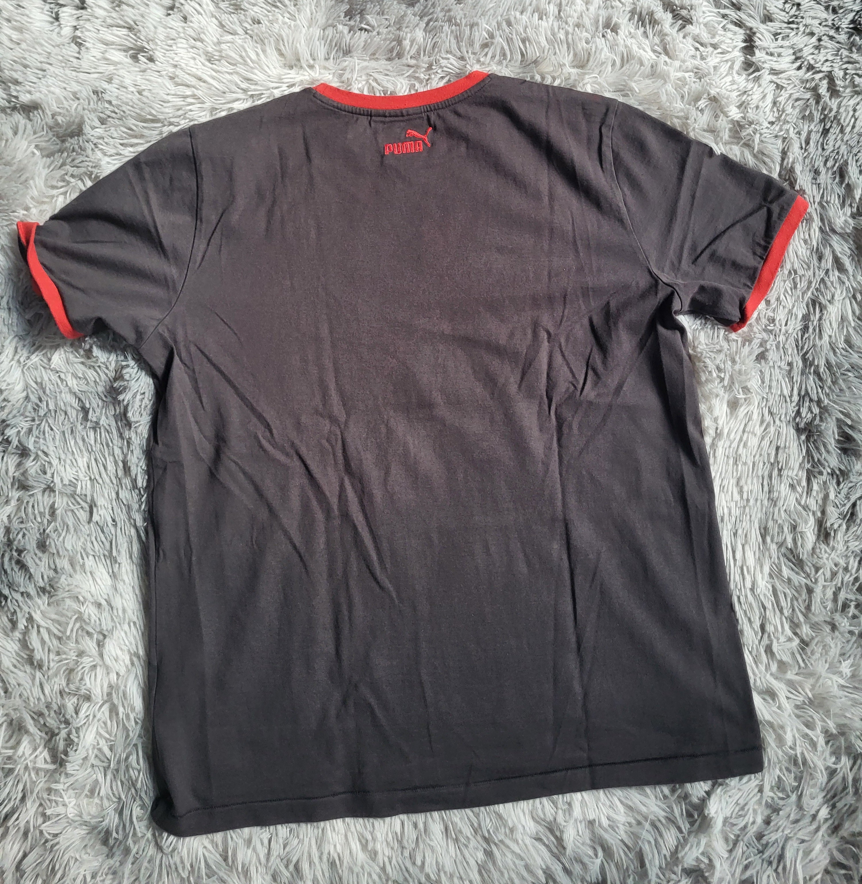 T-shirt Vintage Puma Big Cat Logo – Anthracite & Rouge – Style Ringer – Taille L