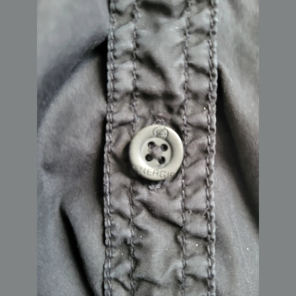 Veste noire, bouton visible, marque Énergie, taille non indiquée, Fripes Sélect