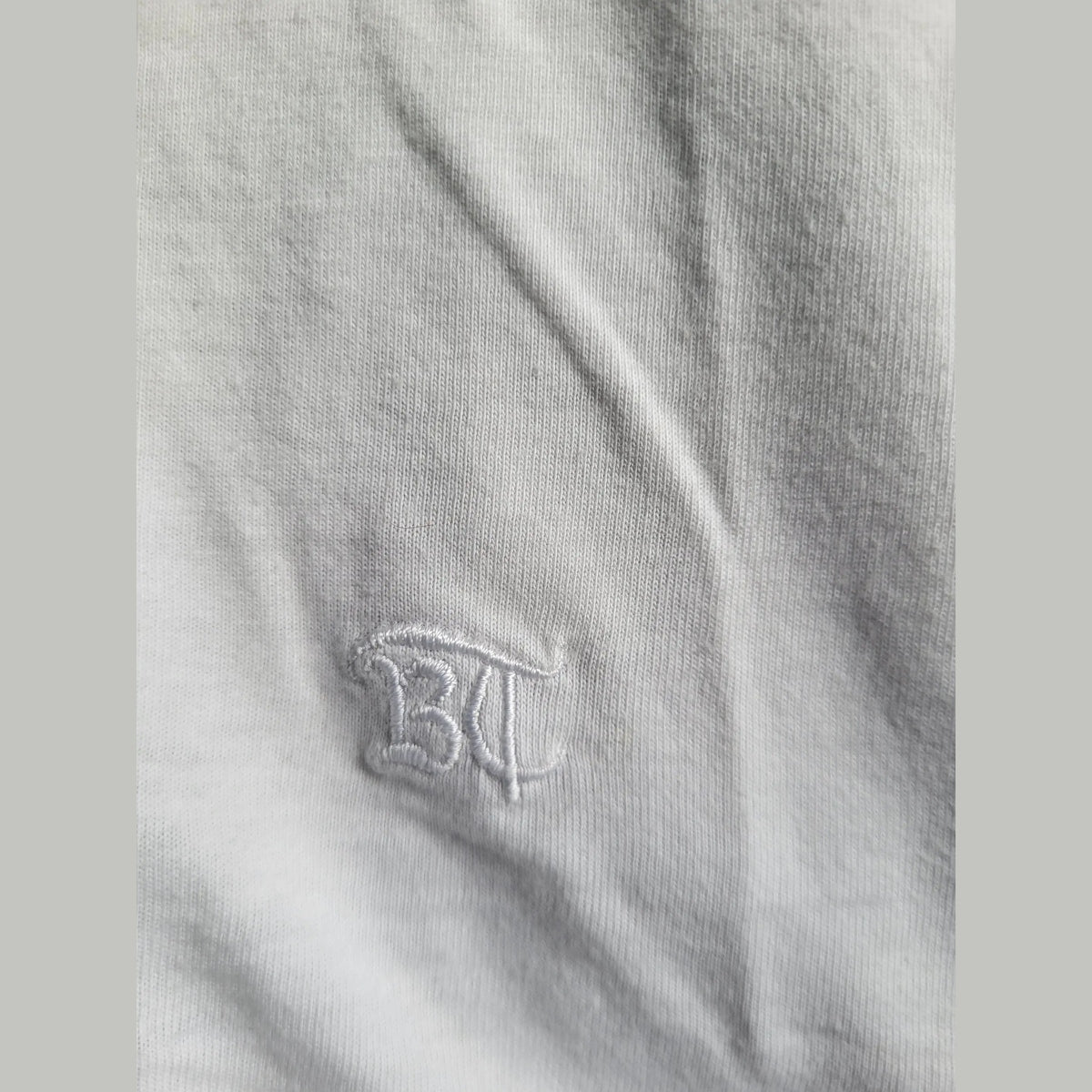 T-shirt Bill Tornade Paris – Graphique Typo – Taille L – Blanc Cassé