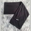 Écharpe Nike Vintage Swoosh Fleece – Polaire Noire – Y2K / 90s – 148 cm – Collector Streetwear