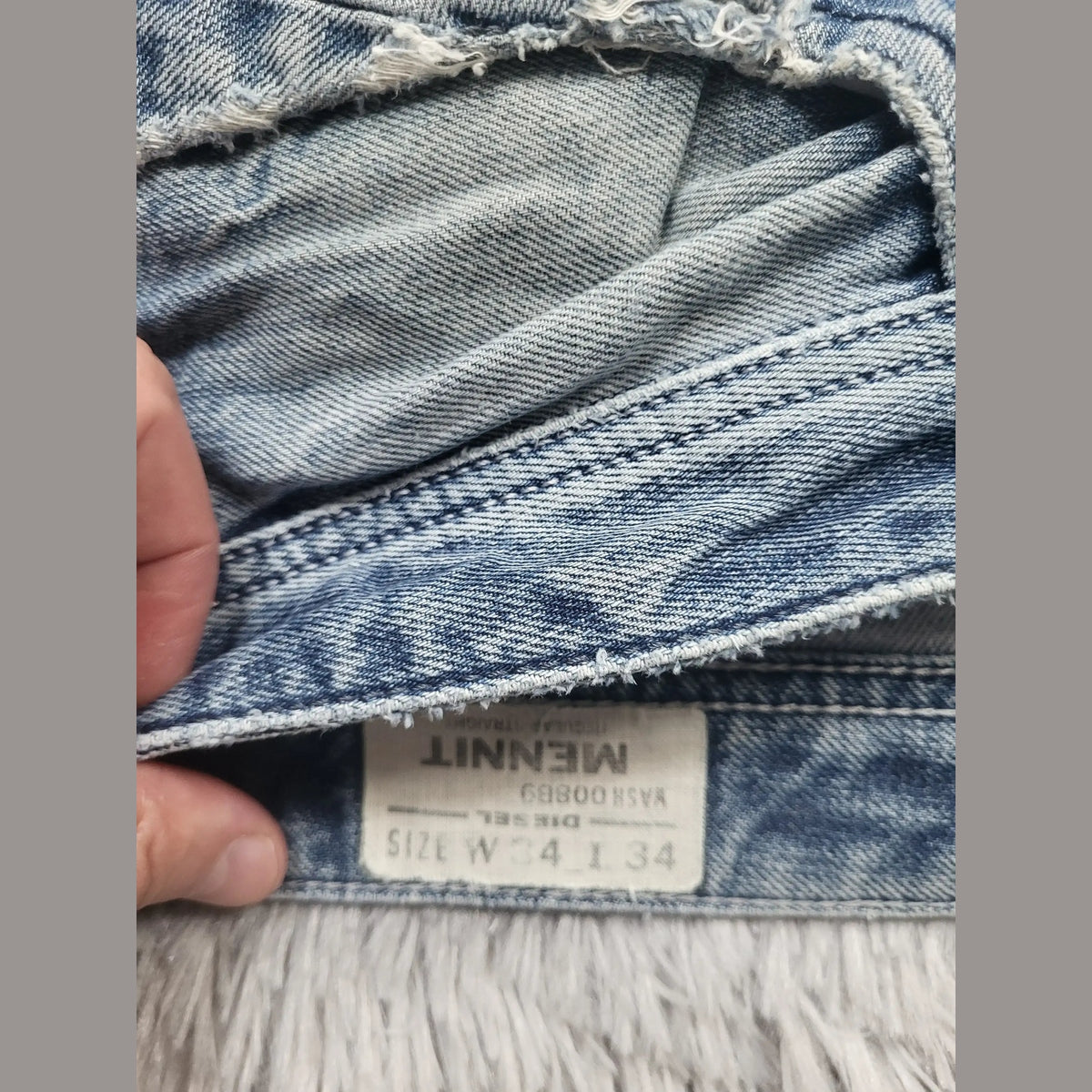 Jean bleu clair Diesel pour homme, modèle Mennet, taille W34 L34, Fripes Sélect
