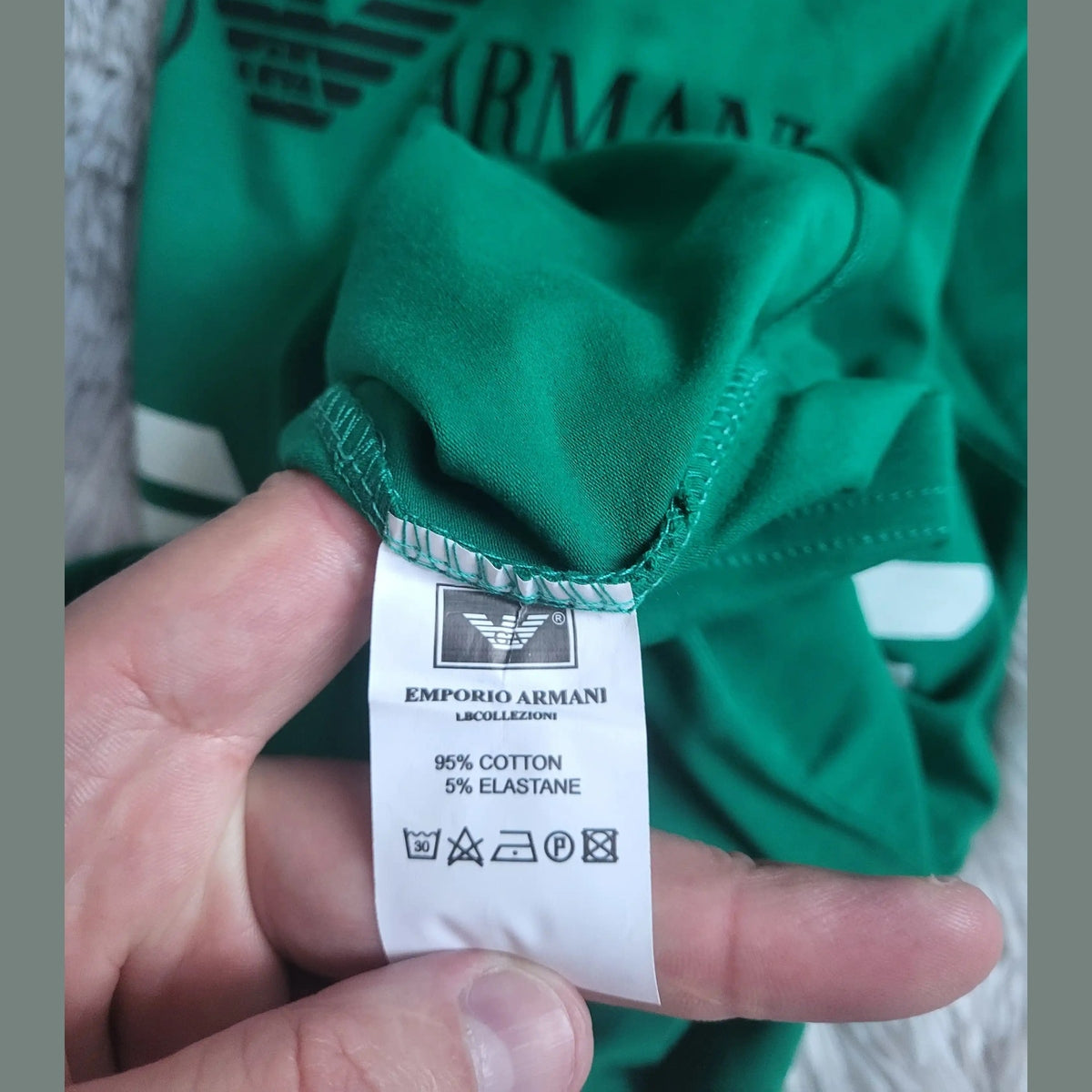 T-shirt vert Emporio Armani, taille L, logo visible, Fripes Sélect