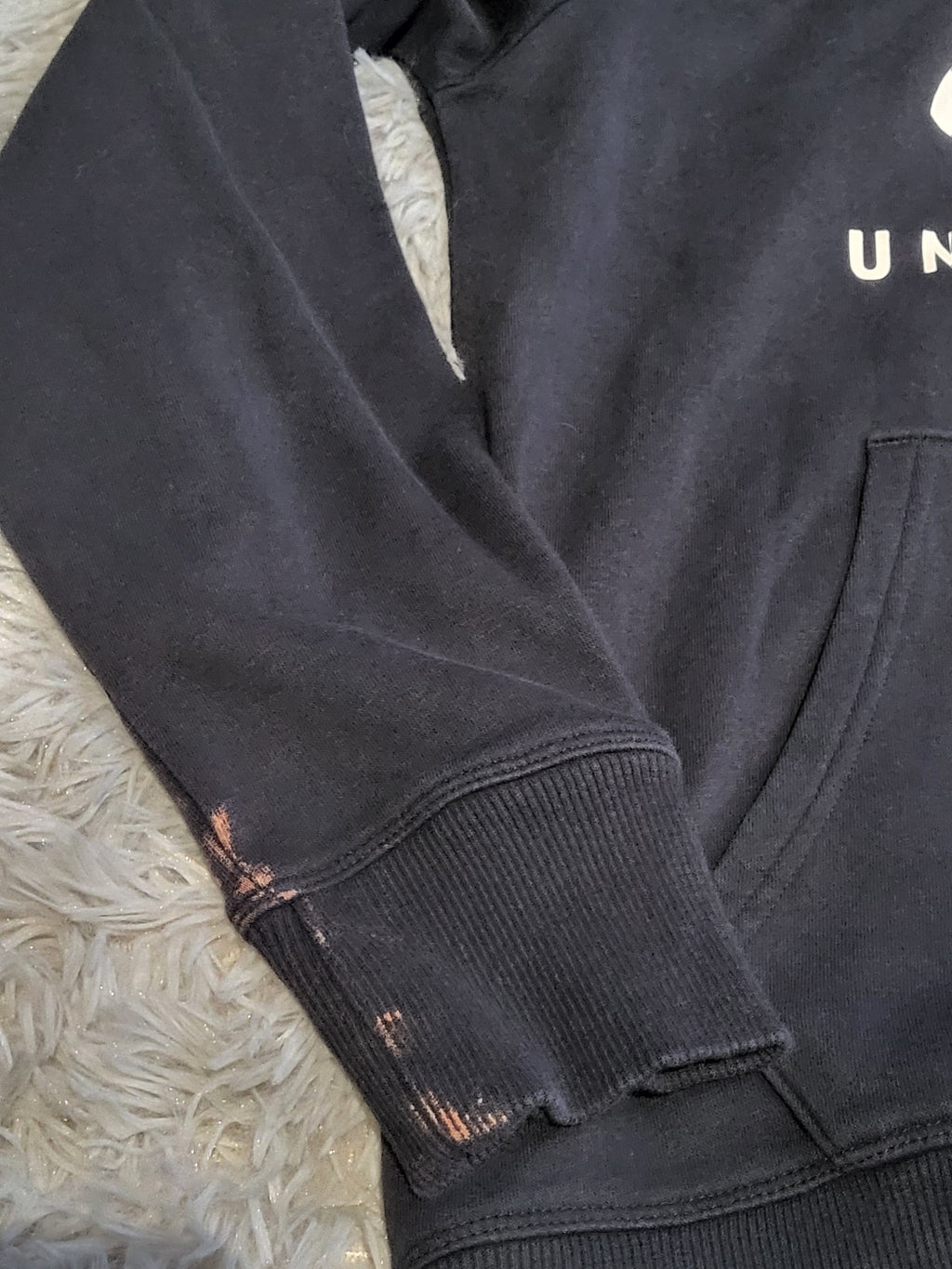 Sweat à capuche under armour taille XS