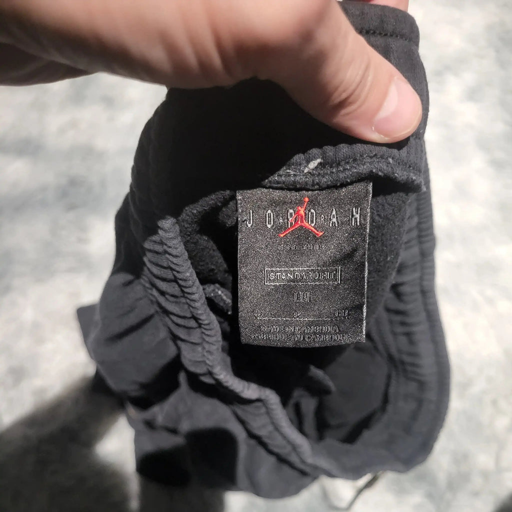 Pantalon de Training Nike Jordan Noir – Logo Floqué – Taille S – Style Distressed Streetwear