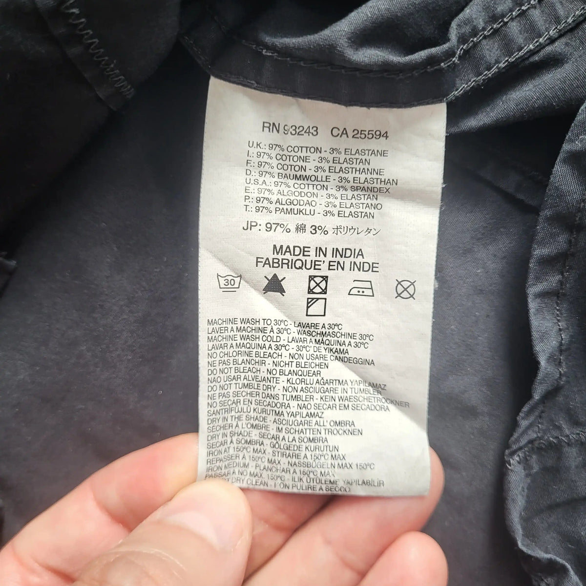 Pantalon noir, composition 97% coton 3% élasthanne, taille non visible, Fripes Sélect