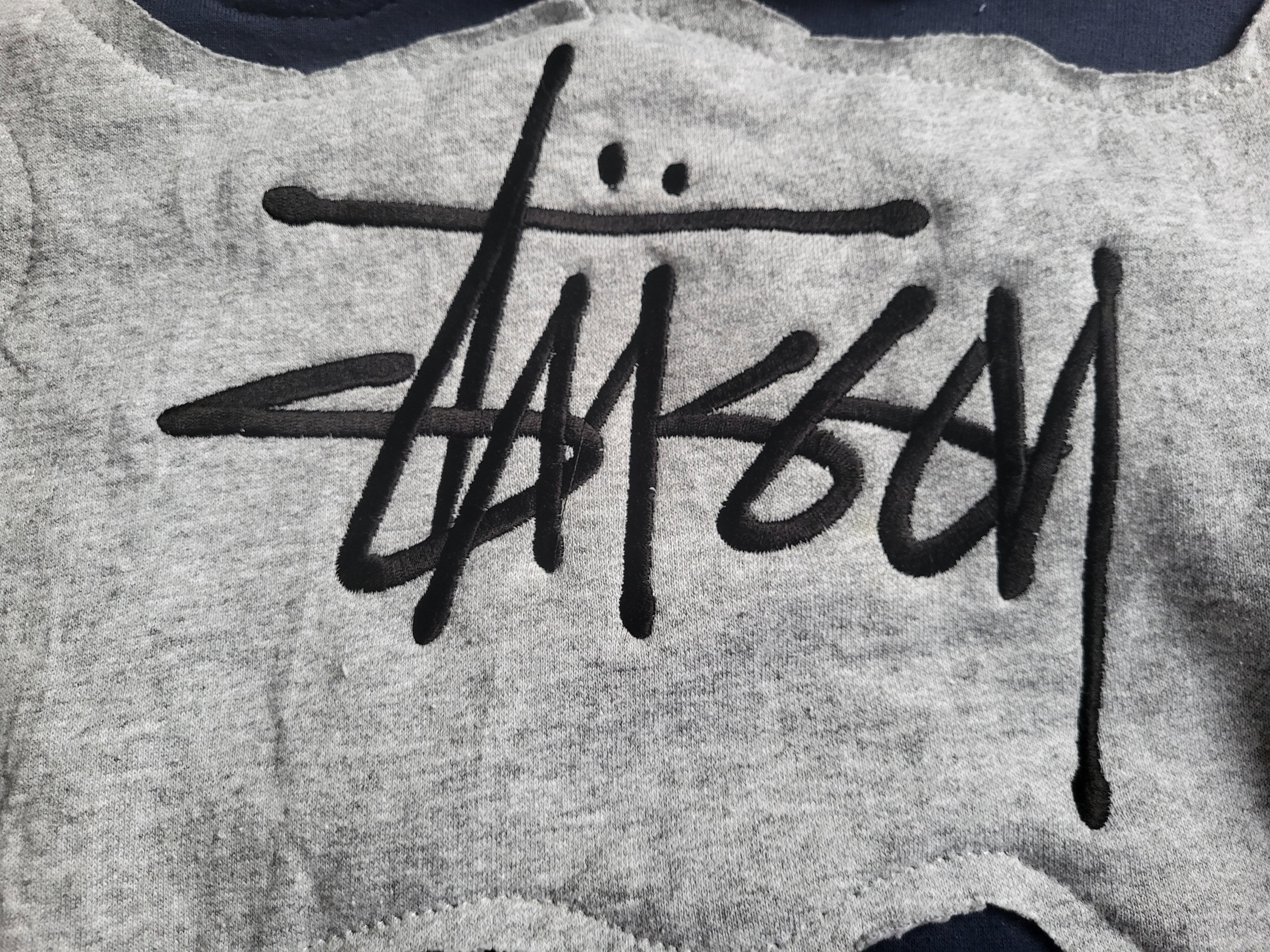 Sweat à capuche Stüssy Reworked Patchwork – Pièce Unique 1/1 – Bordeaux, Gris & Bleu – Taille XL (Ultra-Boxy Fit)