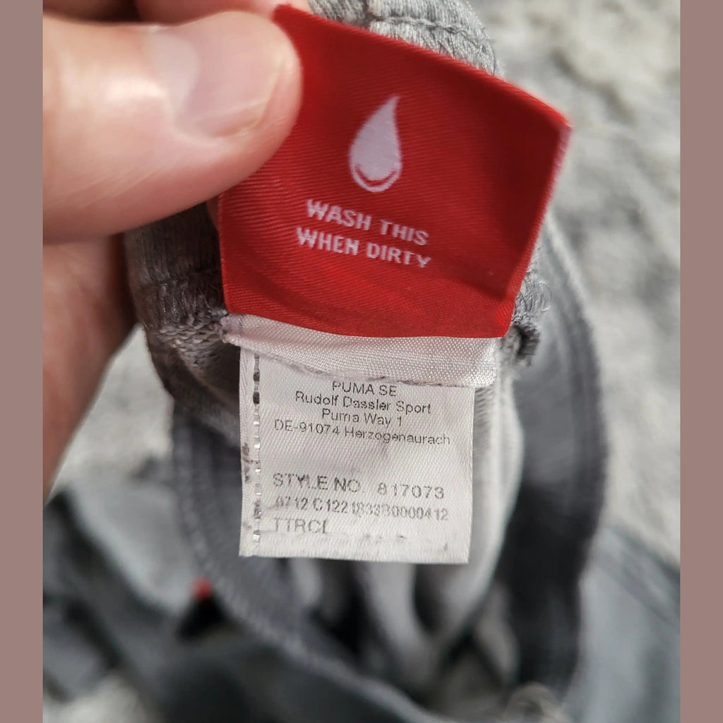 Sweat gris Puma taille L, étiquette visible, Fripes Sélect