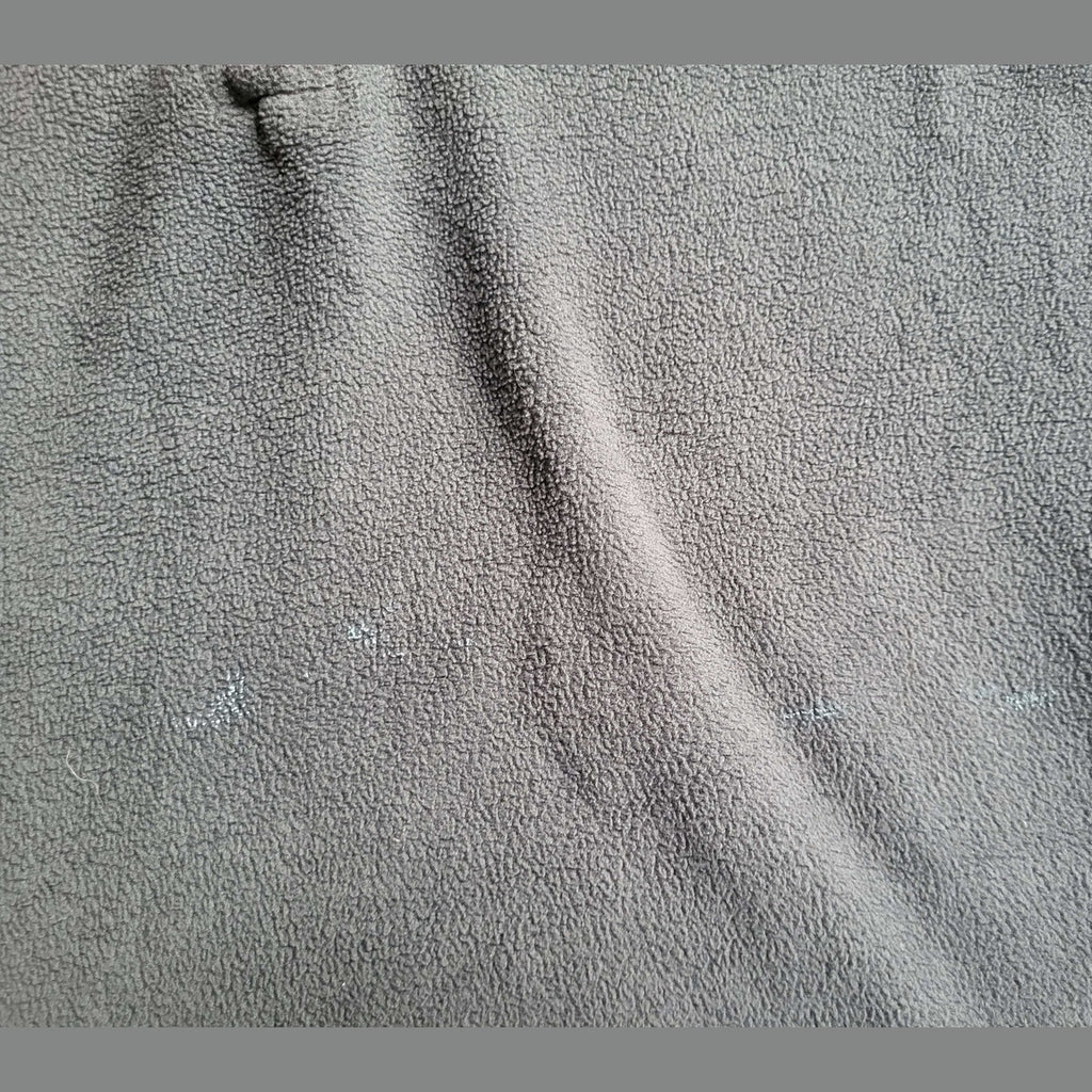 Veste polaire grise, marque et taille non visibles, Fripes Sélect
