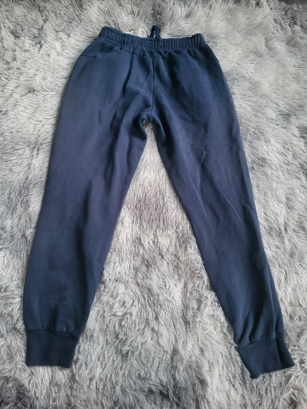 Pantalon de jogging Puma bleu marine – Taille S – Logo floqué