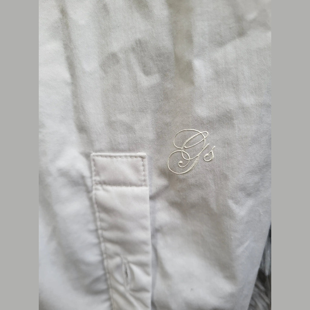 Veste blanche Gant, logo brodé, taille non indiquée, Fripes Sélect
