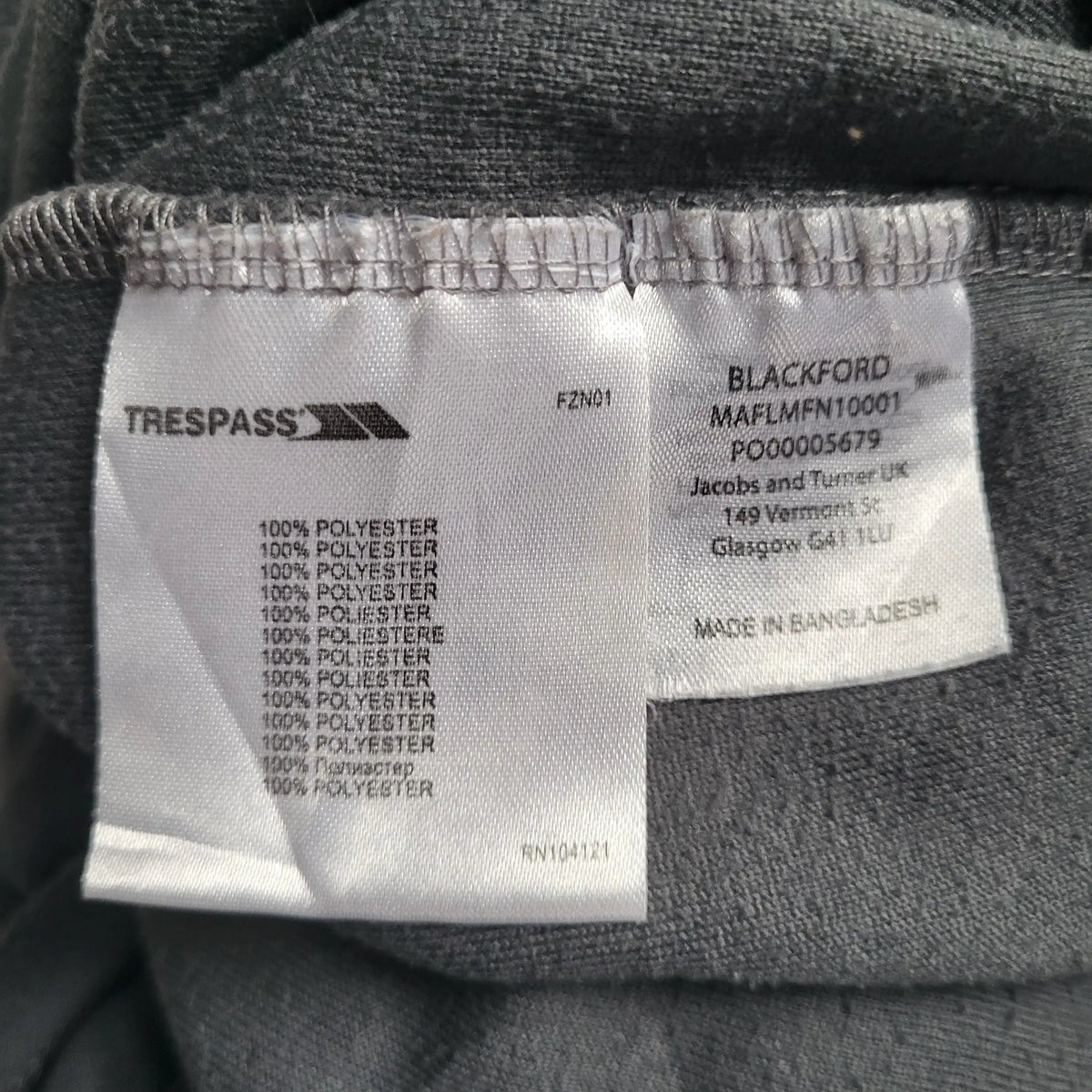 Veste noire Trespass en polyester, taille M, étiquette visible Fripes Sélect