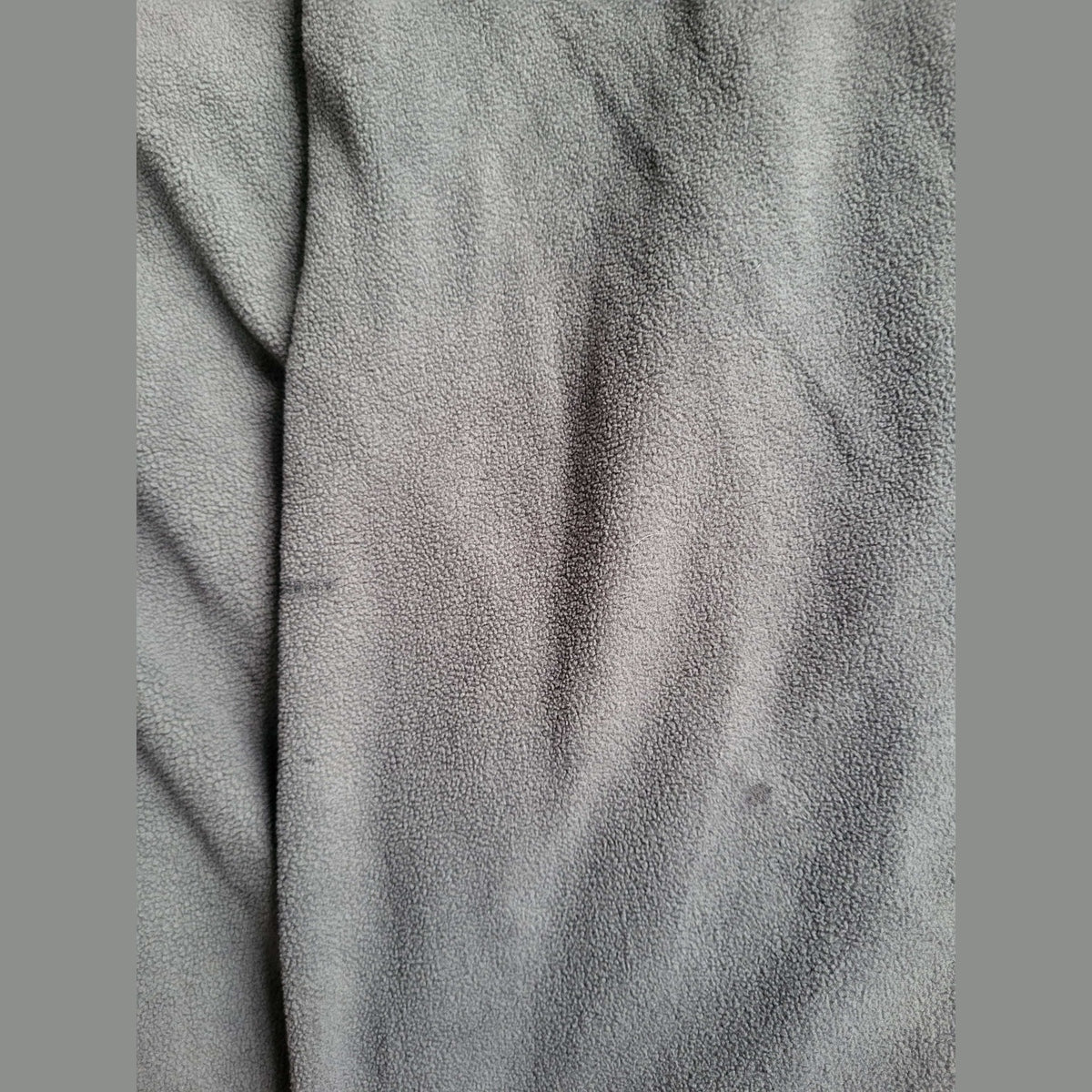 Veste polaire gris, sans marque visible, taille indéterminée, Fripes Sélect