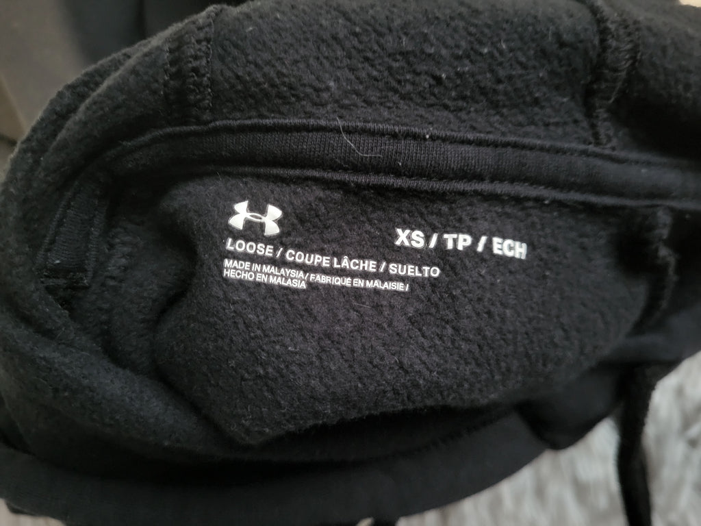 Sweat à capuche under armour taille XS